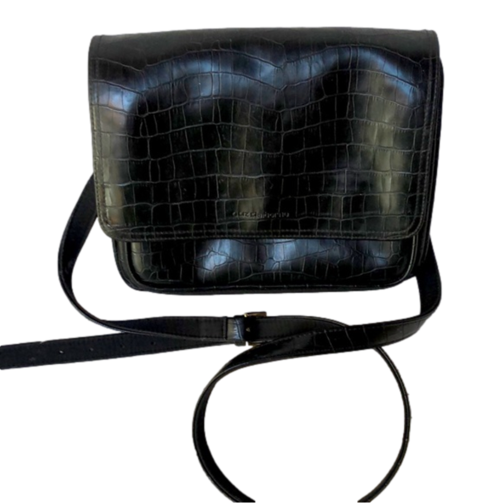 LIZ CLAIBORNE Beautiful Lined Black Purse
